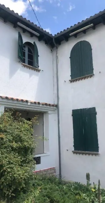 Apartment Chambre Qualite Hotel 4 Etoiles Dans Un Appartement Partage Frouzins